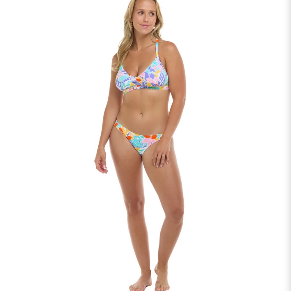 Body Glove | Drew D Cup Top in Floret - Picture 7 of 9